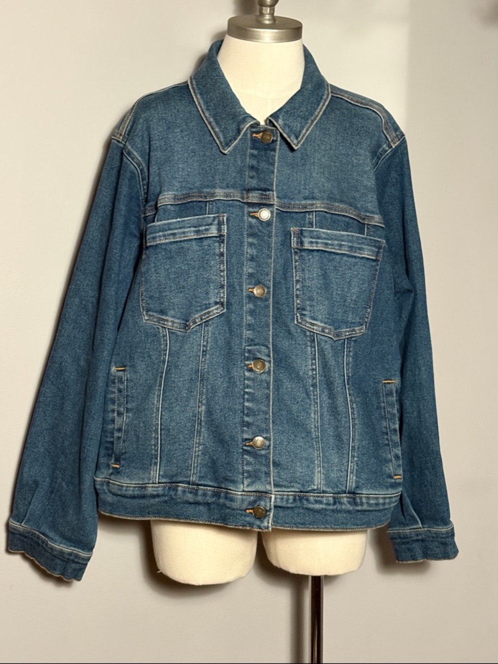 Ava & Viv 3X Blue Denim Jacket Relaxed Trucker Style